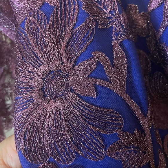 JS Collections Off The Shoulder MIDI Dress - Picture 12 of 12